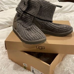 Kids Candy UGG Grey size 4 for kids like 5 for adults